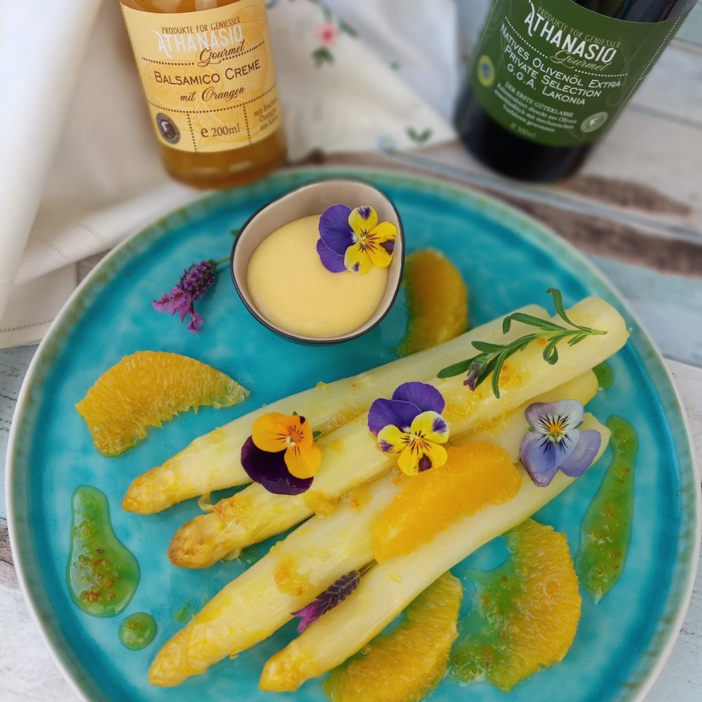 Weißer Spargel mit Orangen-Balsamico-Creme aus Kreta und ATHANASIO Olivenöl