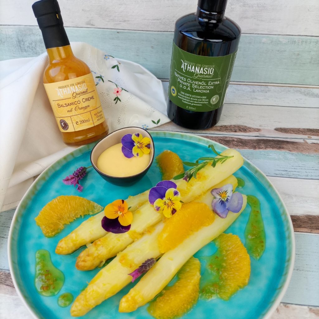 Weißer Spargel mit Orange, ATHANASIO Balsamico Creme aus Kreta und nativem Olivenöl extra